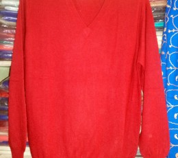 100% Pashmina Gents Sweater in v-neck design